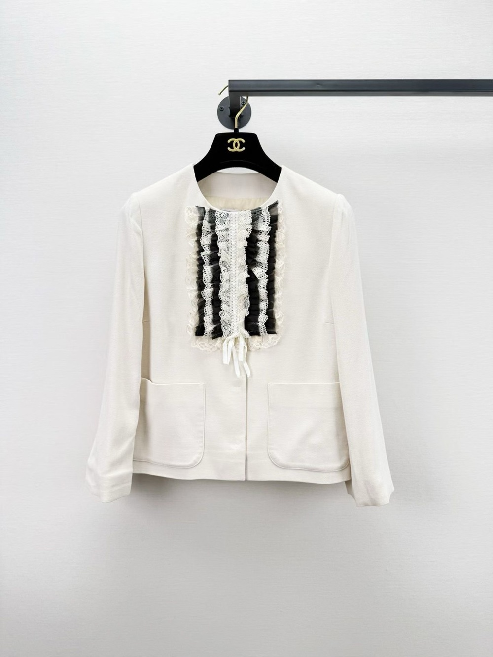 🚩steal RED Valentino Cream Jacket with Black & Cream Lace Front